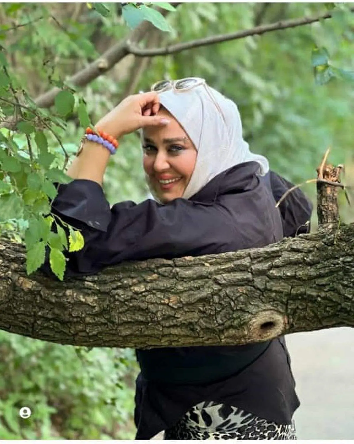 «بهاره رهنما» با جورابشلواری عجیب در «اتریش»!/ عکس