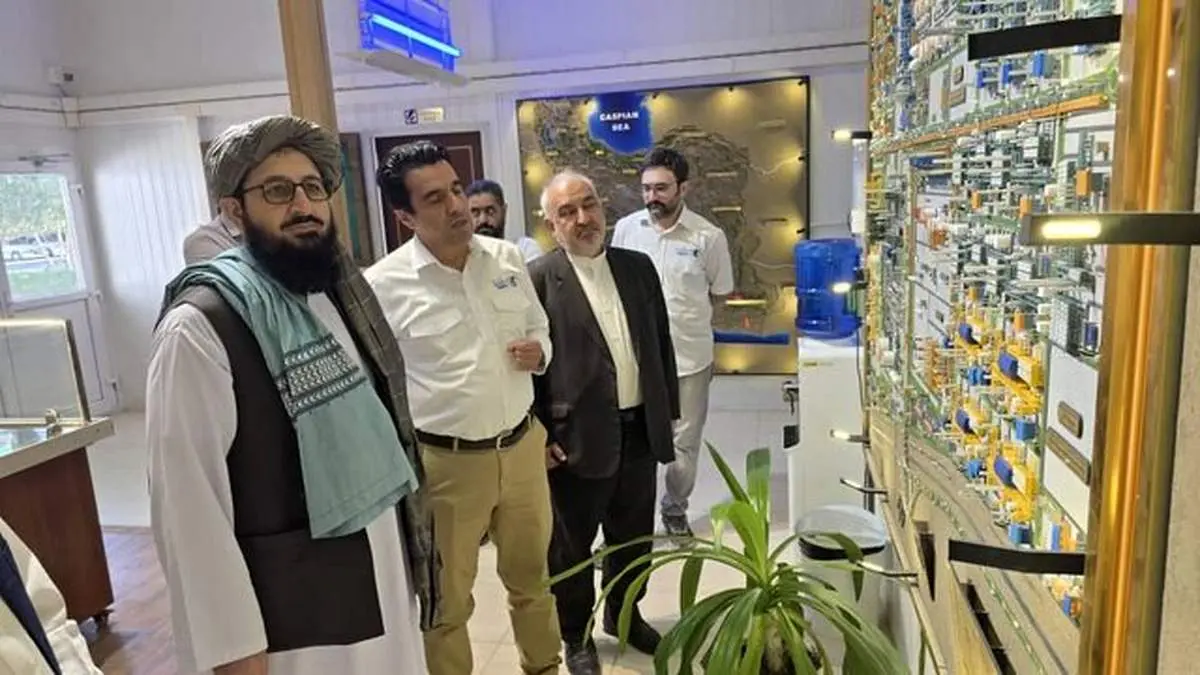 بازدید سفیر طالبان در ایران از مجتمع پتروشیمی نگین مکران