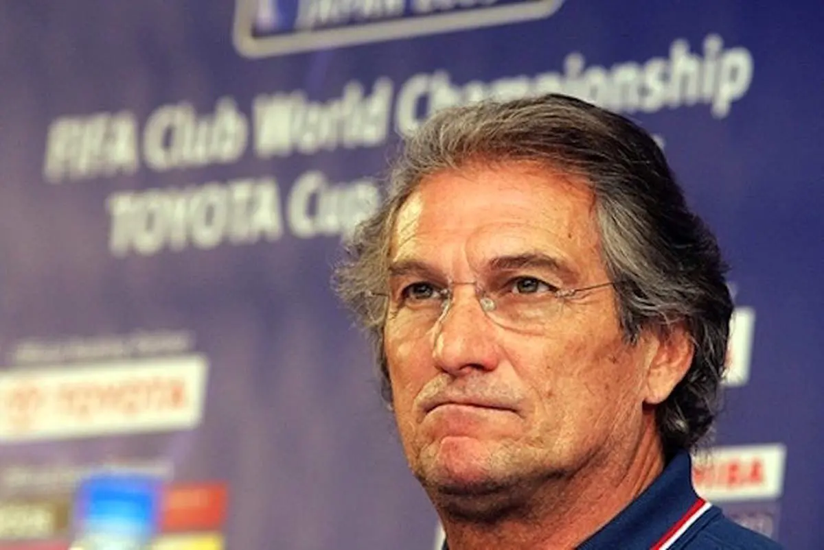 سرمربی سابق پرسپولیس در کنار فرگوسن و بیانکی

