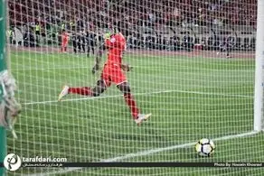 گادوین منشا: بعد از شکست پرسپولیس در فینال آسیا خیلی ناراحت شدم / نظری درباره استقلال ندارم