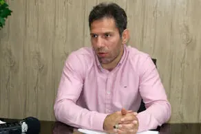 مربی تیم ملی هستم ولی رییس فدراسیون به من هیچ احترامی نمی گذارد