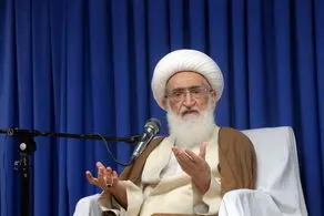 درخواست آیت الله نوری همدانی از وزیر رئیسی درباره معیشت معلمان