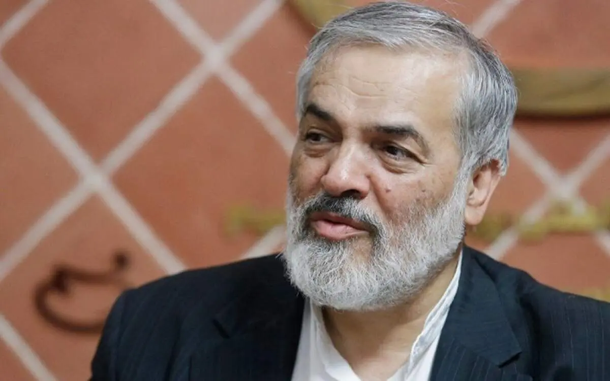 برخی مردها می‌خواهند با شورت به خیابان بیایند باید به آنها اجازه داد!  