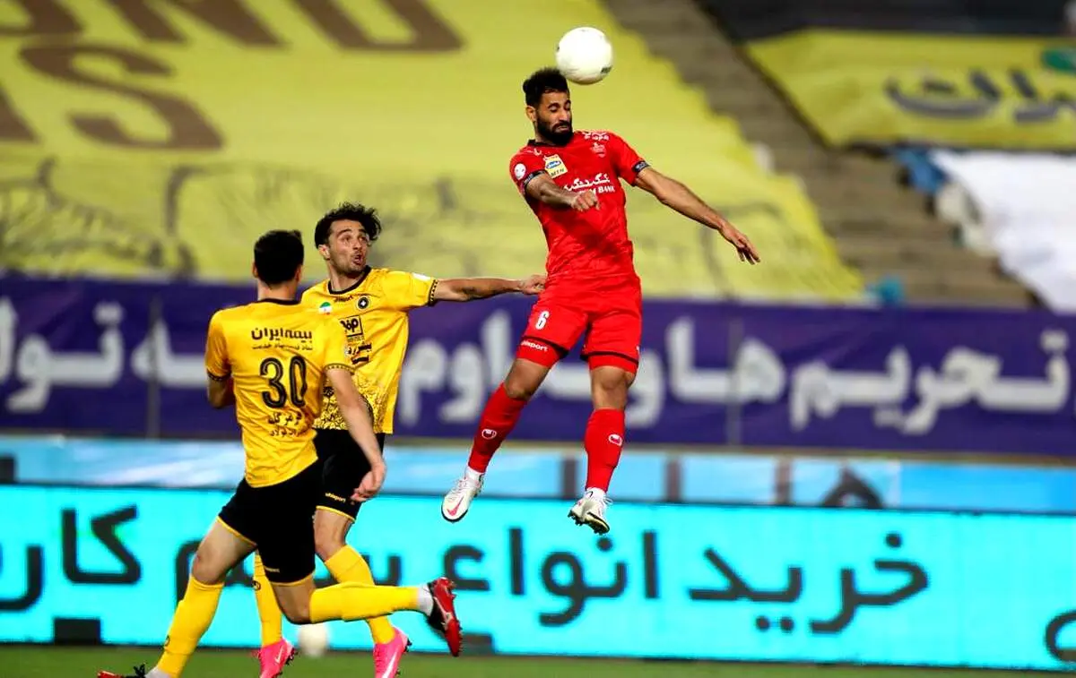 درگیری بازیکنان سپاهان و پرسپولیس در تونل نقش جهان!