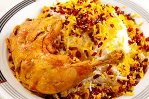 طرز تهیه زرشک‌پلو با مرغ ویژه شب یلدا