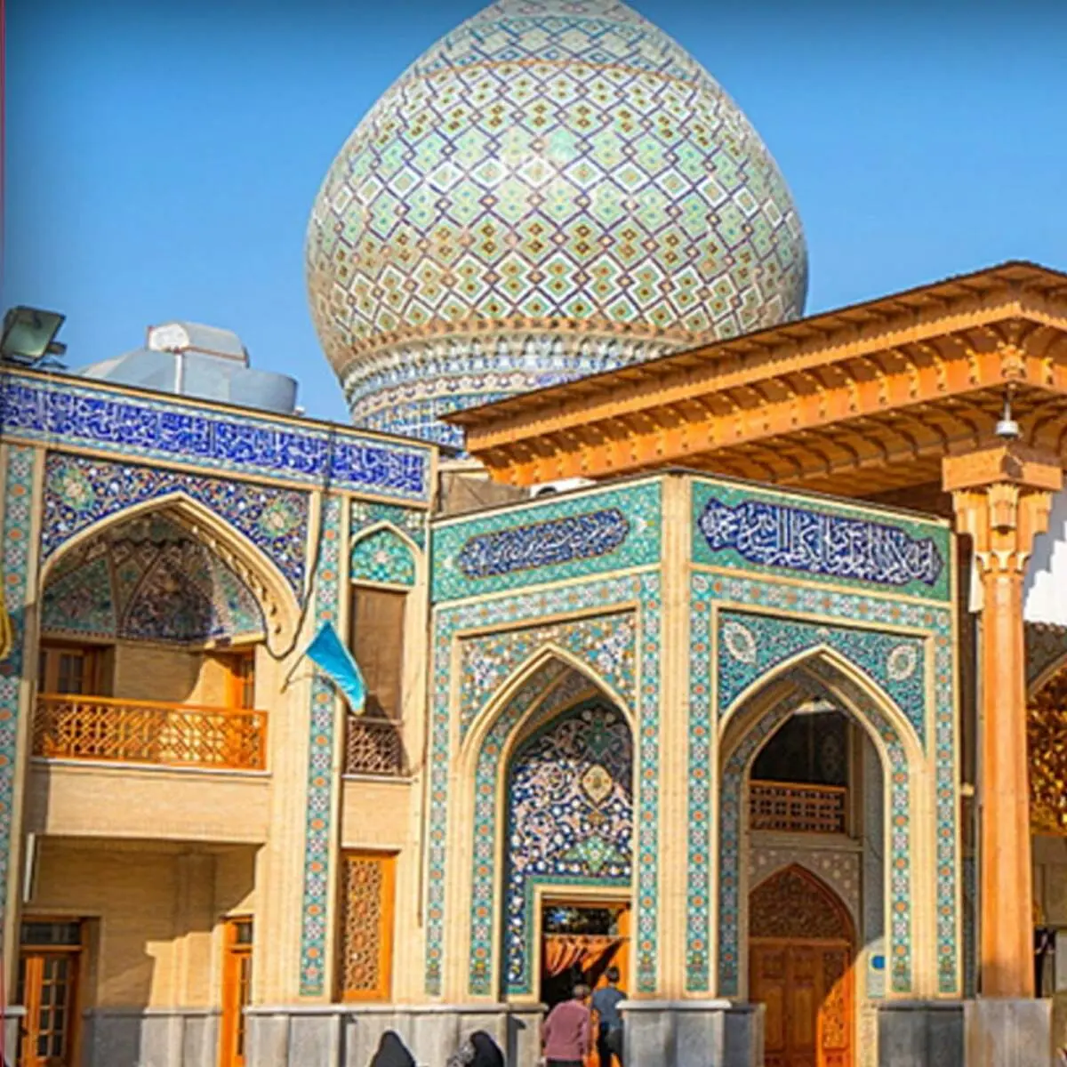 فوری / انفجار مهیب در حرم شاهچراغ در شیراز