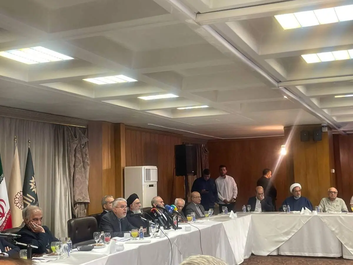 پزشکیان: باید برای ملت کاری کنیم تا حرف بد پشت سر ما نباشد