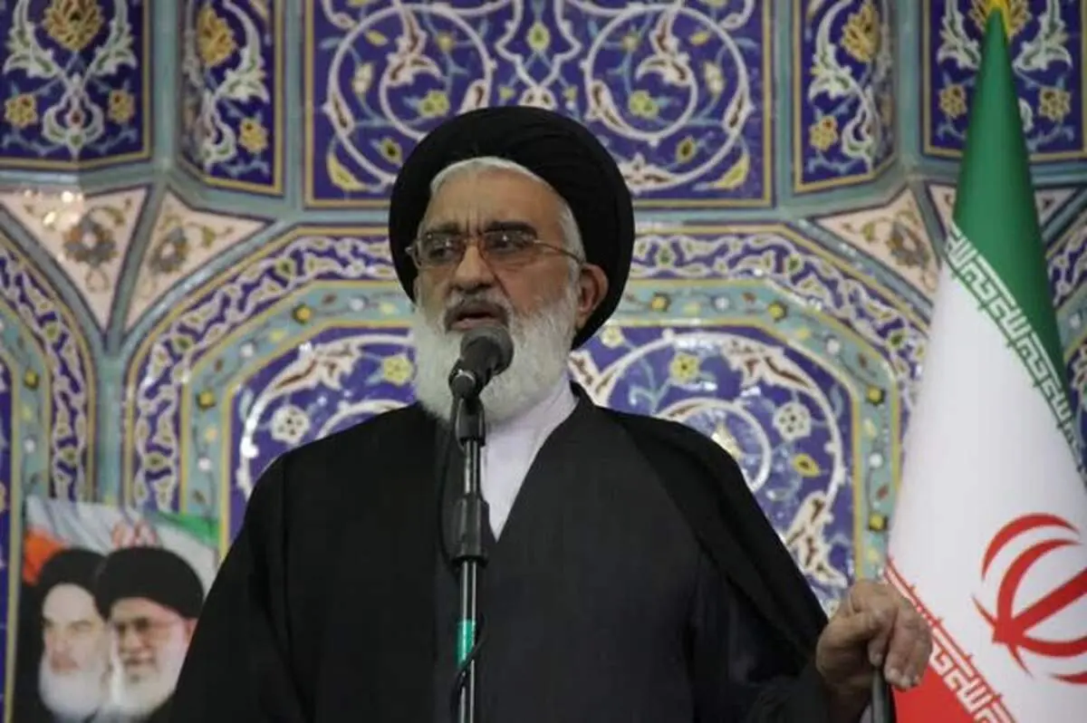امام جمعه قم به دانشجویان اخطار  داد
