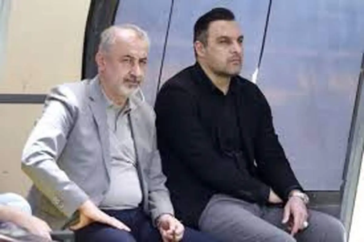 محمدی: یک بچه ۱۹ ساله چطور مشاور باشگاه پرسپولیس می‌شود؟