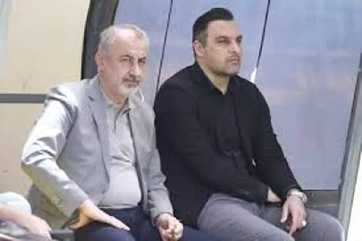 محمدی: یک بچه ۱۹ ساله چطور مشاور باشگاه پرسپولیس می‌شود؟