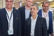 مردی که در ایران به سران کشورهای دنیا برای هدایتشان به راه راست، نامه می‌نوشت چرا الان روزه سکوت گرفته؟ 