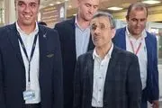 مردی که در ایران به سران کشورهای دنیا برای هدایتشان به راه راست، نامه می‌نوشت چرا الان روزه سکوت گرفته؟ 