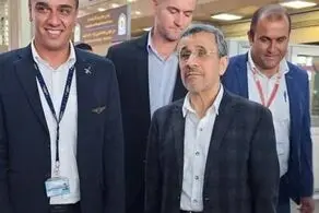 تحصن احمدی نژاد در فرودگاه! 