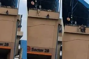 نجات زن در حال خودکشی در آخرین لحظه
