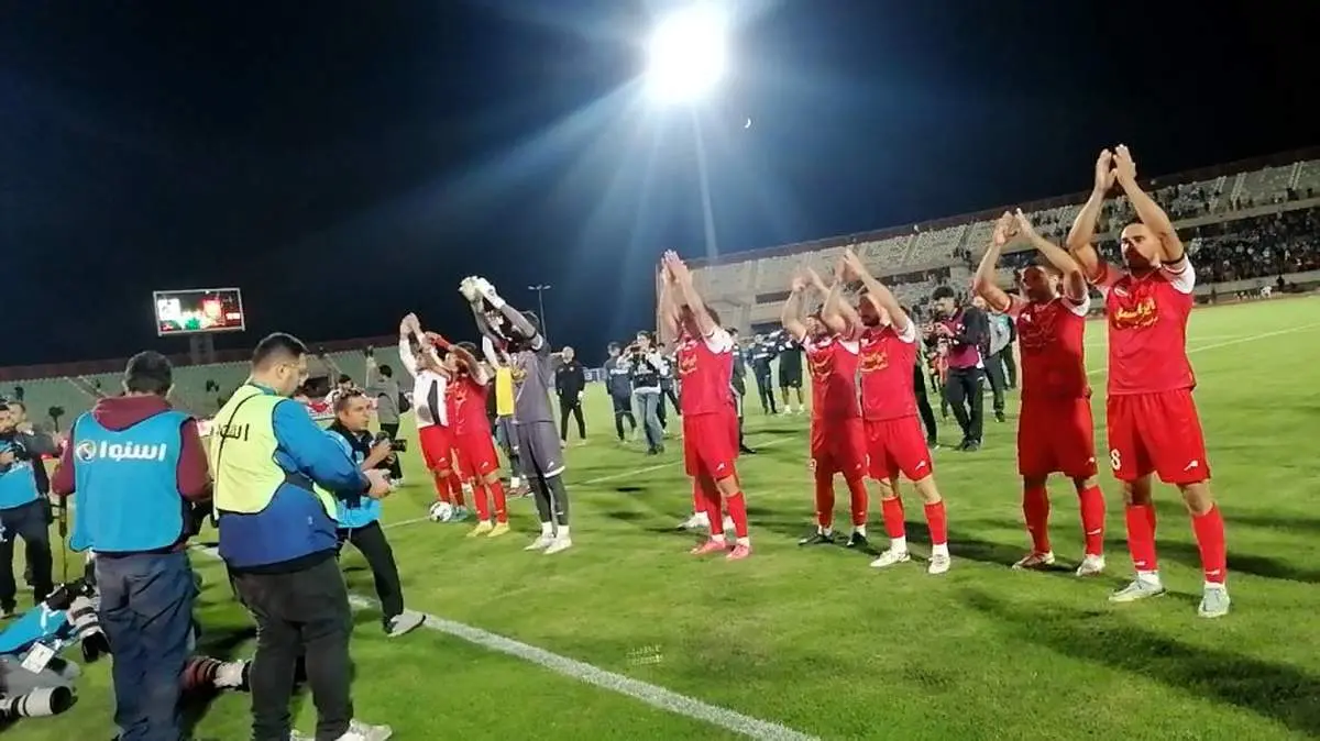 رفتار قشنگ پرسپولیسی‌ها مقابل بانوان استادیوم را ترکاند!/ فیلم