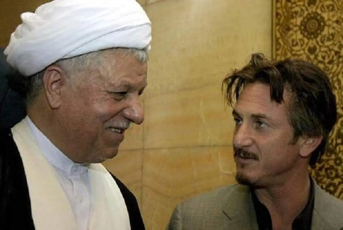 روزی که ستاره هالیوود به نماز جمعه تهران رفت+ببینید