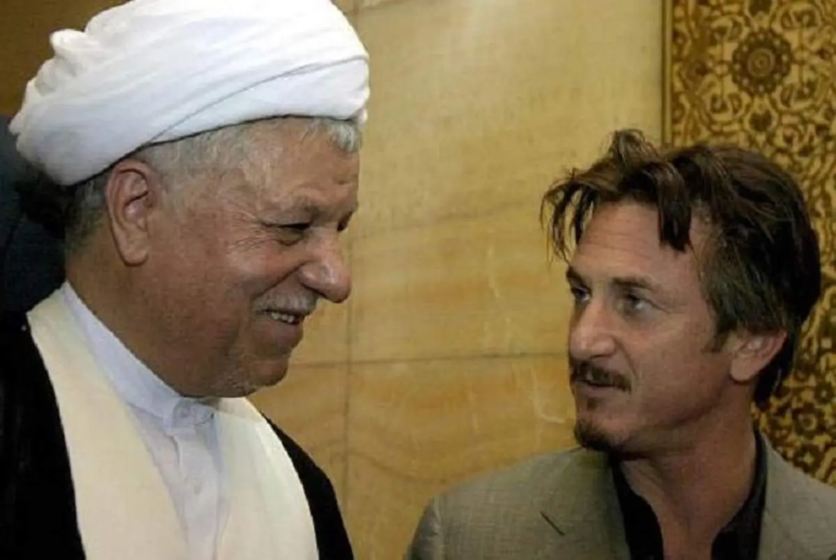 روزی که ستاره هالیوود به نماز جمعه تهران رفت+ببینید