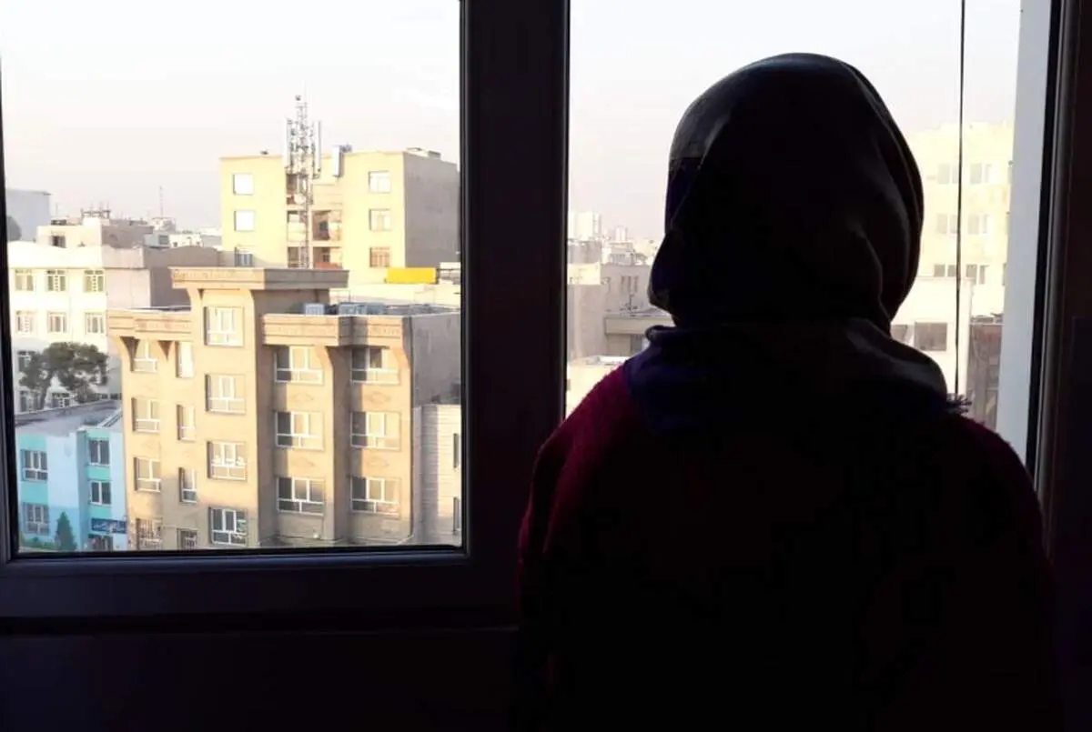 زن متاهل: رابطه غیراخلاقی ام با سوپری محل شر شد !