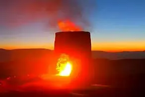 مردی که جسد دوست صمیمی اش را در میان زباله ها به آتش کشید!