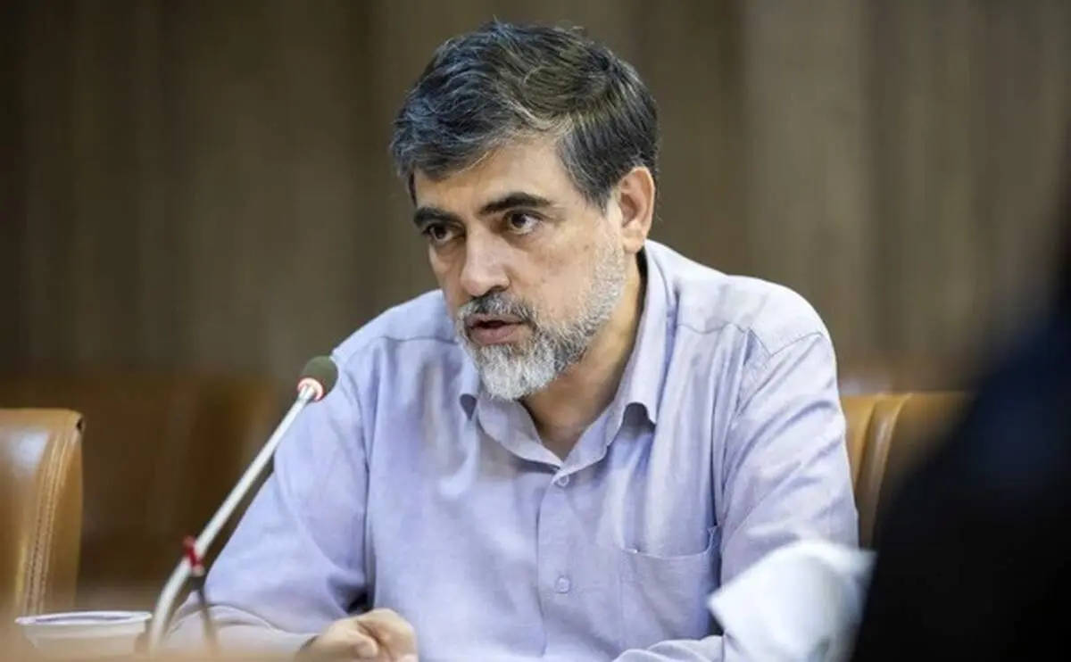 بالاخره این چهره جنجالی بدلیل اظهارات نامعقول عذرخواهی کرد
