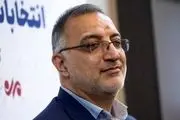 عکسی از زاکانی در خانه مهدی چمران برای عرض تسلیت