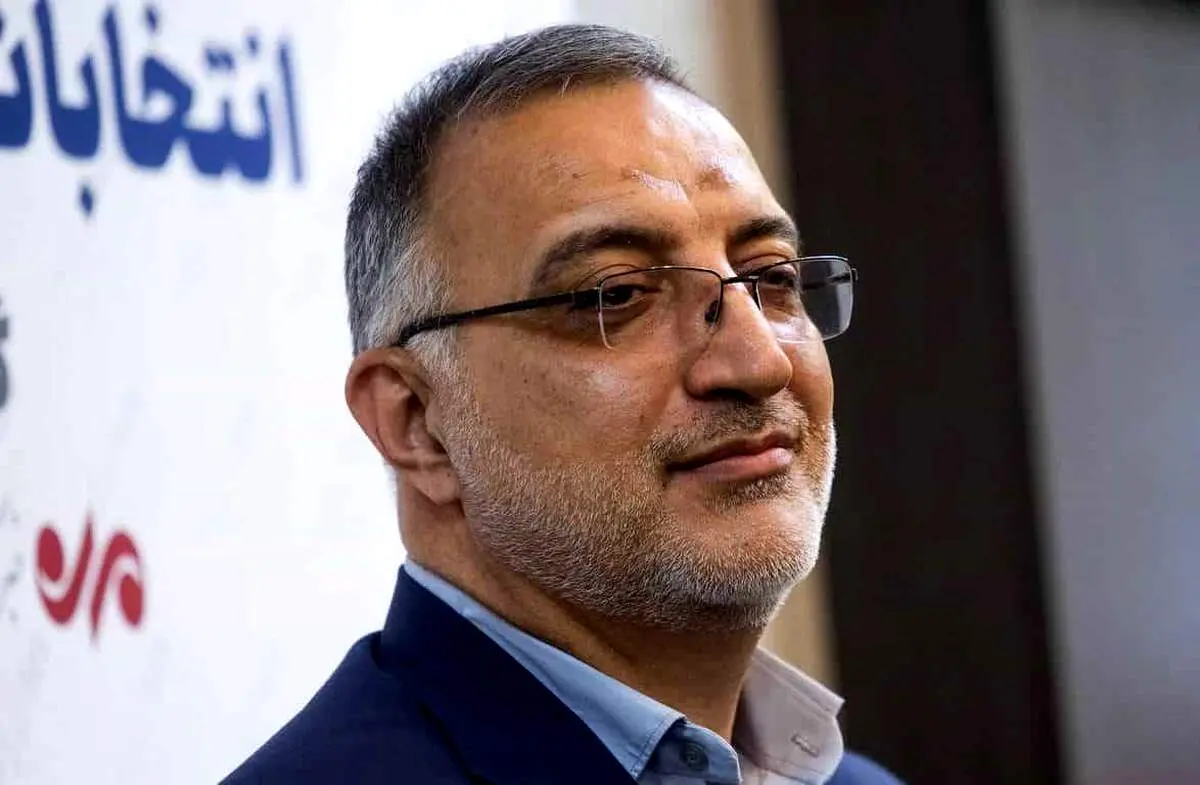 عکسی از زاکانی در خانه مهدی چمران برای عرض تسلیت