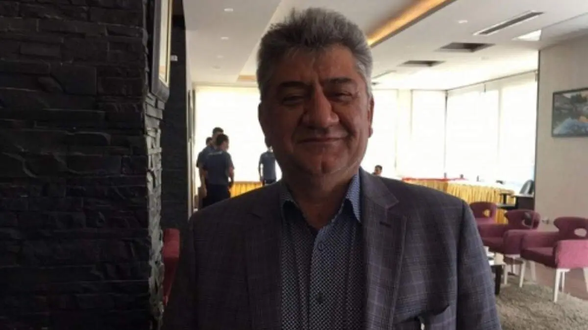 یک روز از خواب بیدار شدم، فریدون اصفهانیان به جای من سرپرست شده بود!