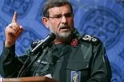 عکس یک زن خبرنگار خارجی با یکی از فرماندهان سپاه بر روی ناو شهید رودکی+ببینید 
