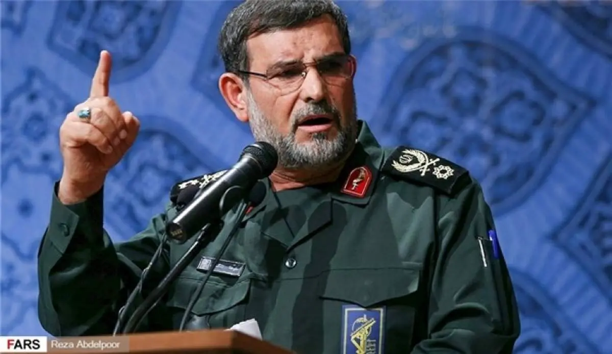 فرمانده نیروی دریایی سپاه خطاب به آمریکاییها: غلط میکنید در خلیج فارس حضور دارید