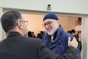 تیپ خفن فرهاد قائمیان بازیگر در محل انتخابات + عکس