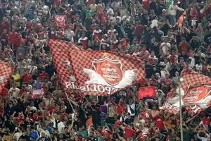 پرسپولیسی‌ها دست به دامان سرمربی سابق شدند!