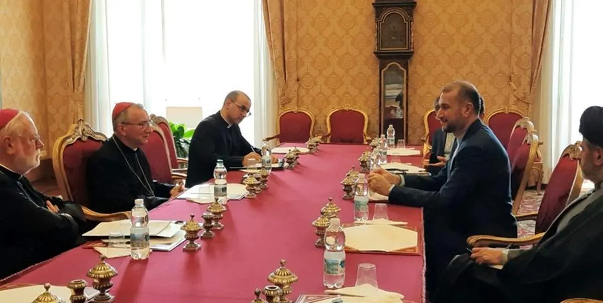 پاپ به ایران می‌آید؟/ موضوع عجیب گفتگوی وزیر امور خارجه و پاپ