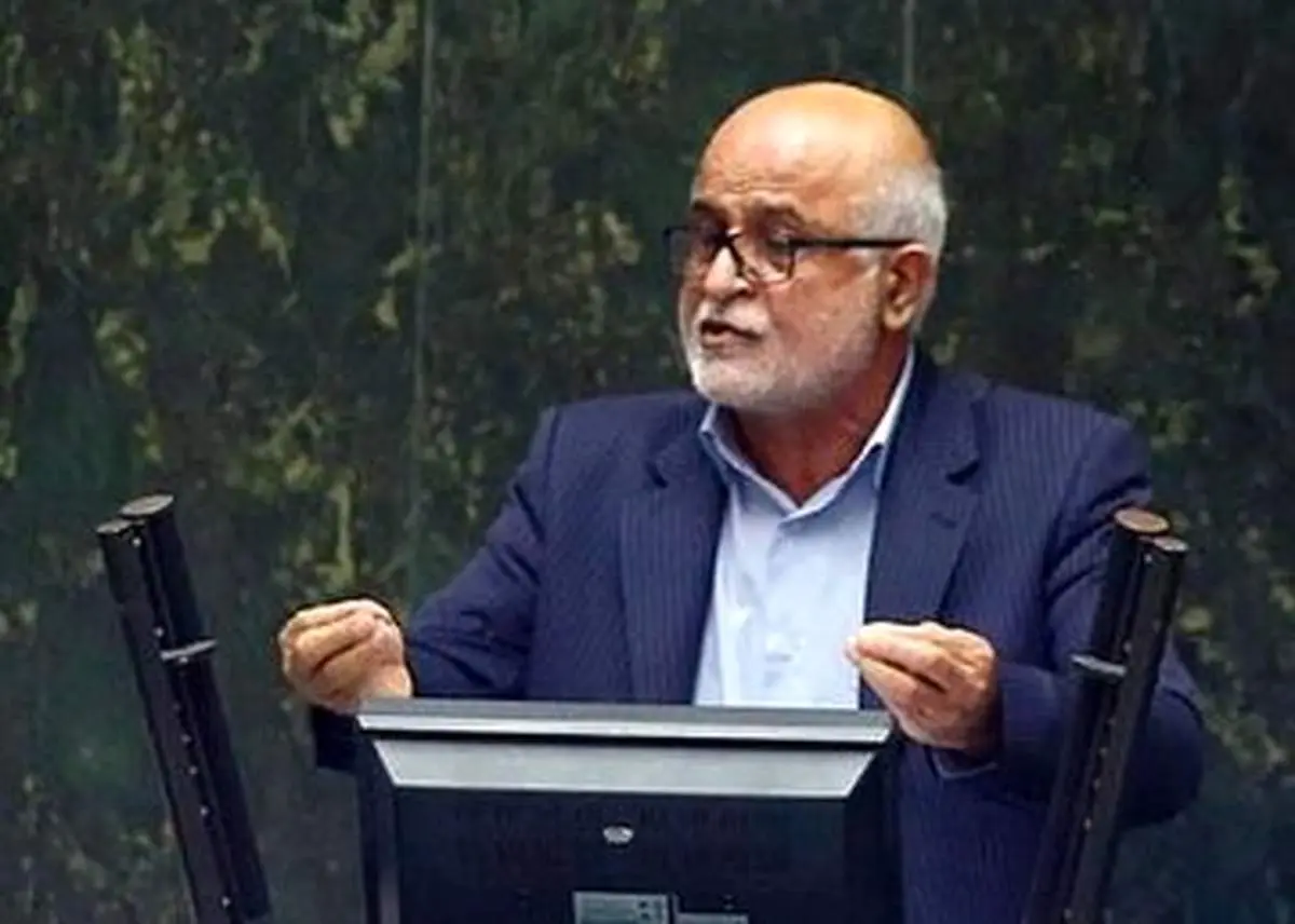 نماینده ردصلاحیت شده مجلس: آقایان خاتمی و صادقی مقدم بگویید که برای انقلاب اسلامی چکار کرده اید که من نکردهام؟