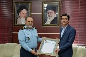 دیدار وزیر دفاع با علی نادری