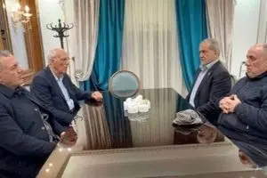 پزشکیان به دیدار حاج کریم مردانی‌آذر رفت