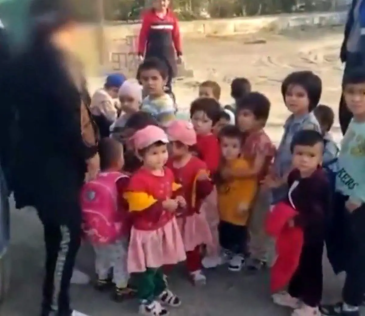 حرکت جنجالی مربی مهدکودک خبر ساز شد+عکسهای عجیب