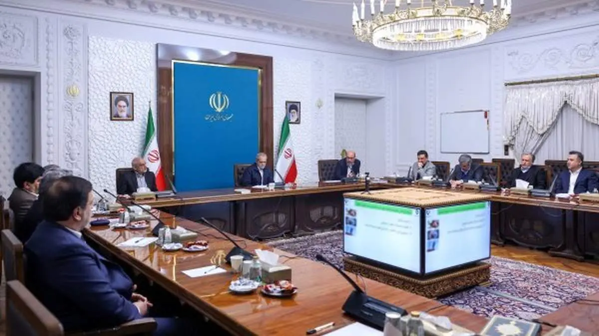 پزشکیان: با تجمیع ظرفیتها و به میدان آمدن مردم و مدیران، بسیاری از کارها شدنی است