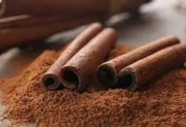 فواید و مضرات دارچین چیست؟