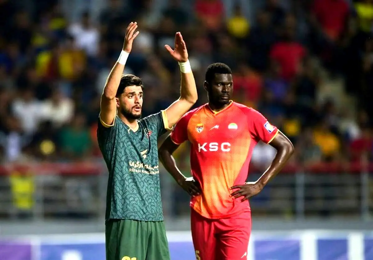 مدافع با استعداد سپاهان را به پرسپولیس ترجیح داد + عکس