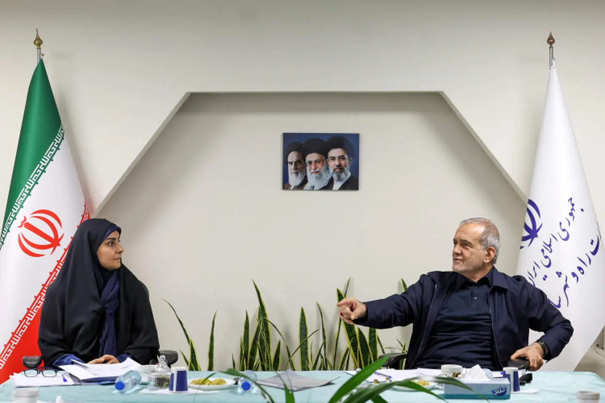 رایزنی مسعود پزشکیان با مدیران وزارت راه و شهرسازی