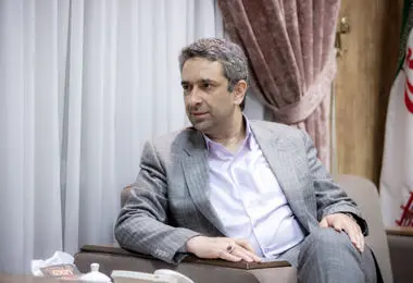 معاون ارتباطات دفتر پزشکیان: رئیس‌جمهوری پیگیر رفع فیلترینگ است