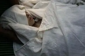 خودکشی دردناک عروس در روز عروسی از لب پنجره