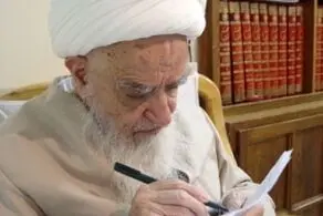 اخلاق مداری مرجعیت شیعه در کنار مواضع متین/ اطلاعیه مهمّ دفتر حضرت آیت الله صافی گلپایگانی: خداوند بر اعتلا و عزّت مردم و کشور عزیز بیفزاید / از هیچ فرد و نهاد و جریانی، گله و شکایتی ندارم