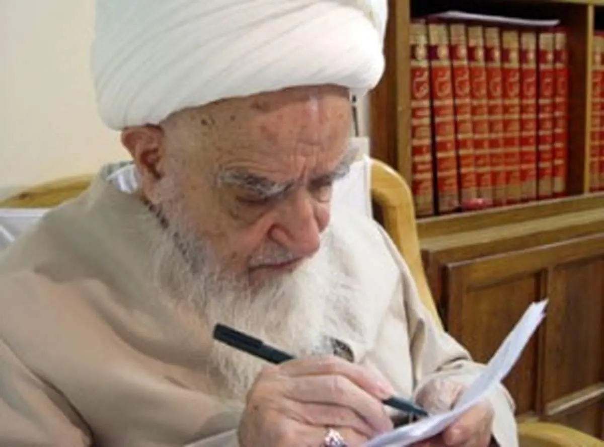 اخلاق مداری مرجعیت شیعه در کنار مواضع متین/ اطلاعیه مهمّ دفتر حضرت آیت الله صافی گلپایگانی: خداوند بر اعتلا و عزّت مردم و کشور عزیز بیفزاید / از هیچ فرد و نهاد و جریانی، گله و شکایتی ندارم
