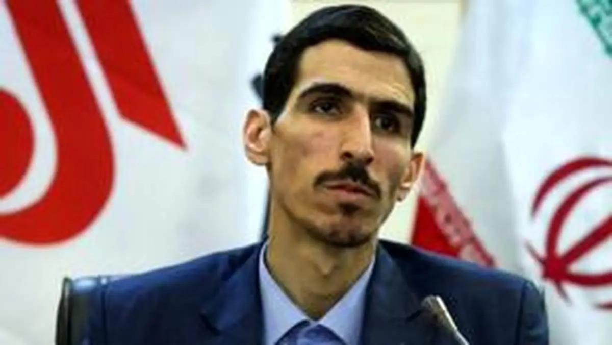 انتقاد شدید یک نماینده مجلس از دولت به دلیل هم ریختگی ساعت‌ها!