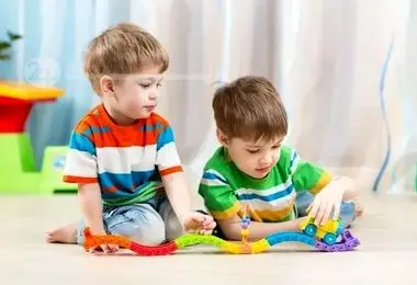 ۴ بازی برای آموزش شرایط سخت به کودک