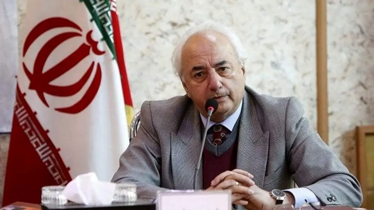 کنایه خنده دار به رزومه سفیر ایران در فنلاند: فنلاند دریاچههای زیبایی دارد خانم سفیر میتواند نقاشی بکشد!