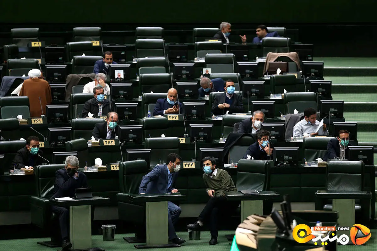 نماینده مجلس: آقایان می‌خواهند نان و پنیر مردم را هم از سفره هایشان حذف کنند