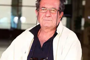ورود ضربتی پلیس با سگ‌های تربیت شده به محل قتل داریوش مهرجویی و همسرش/ فیلم