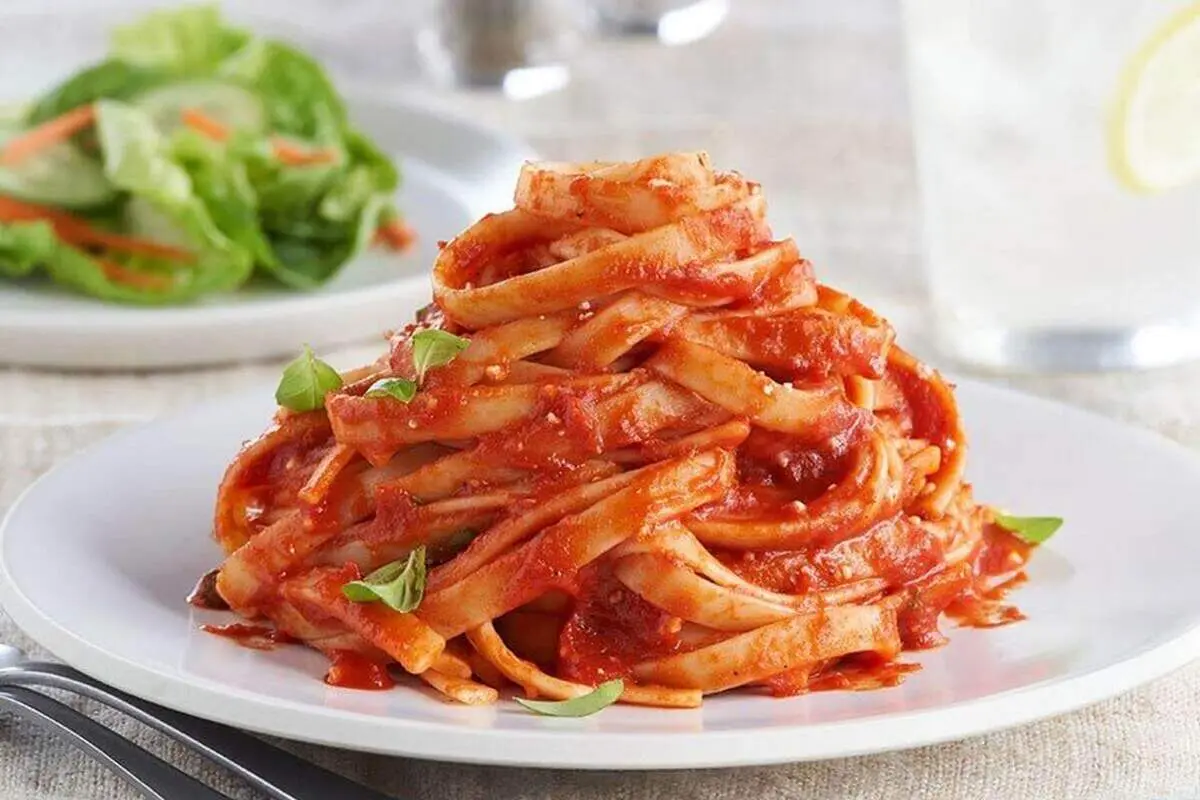 طرز تهیه پاستا فتوچینی با سس گوجه/ سریع و خوشمزه